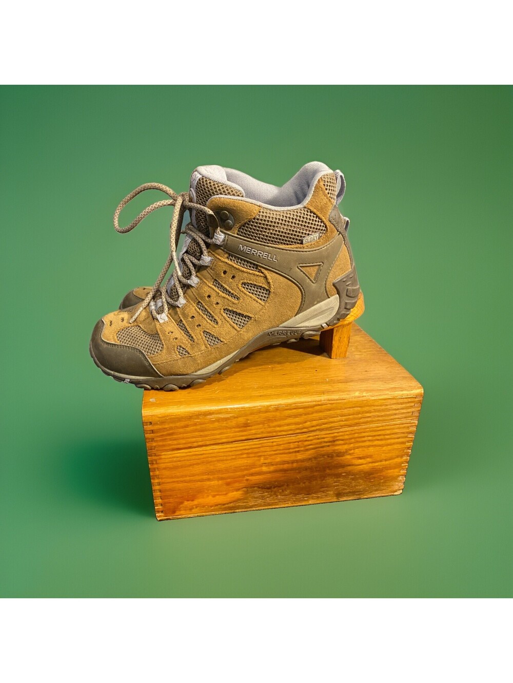 Merrell Women Accentor Mid Ventilator Waterproof Hiking Boots Otter 9.5